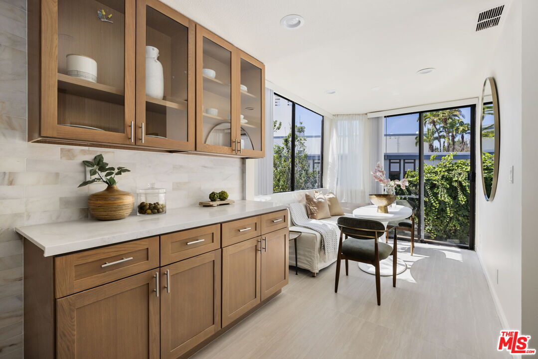 10720 Ohio Ave Unit: 8