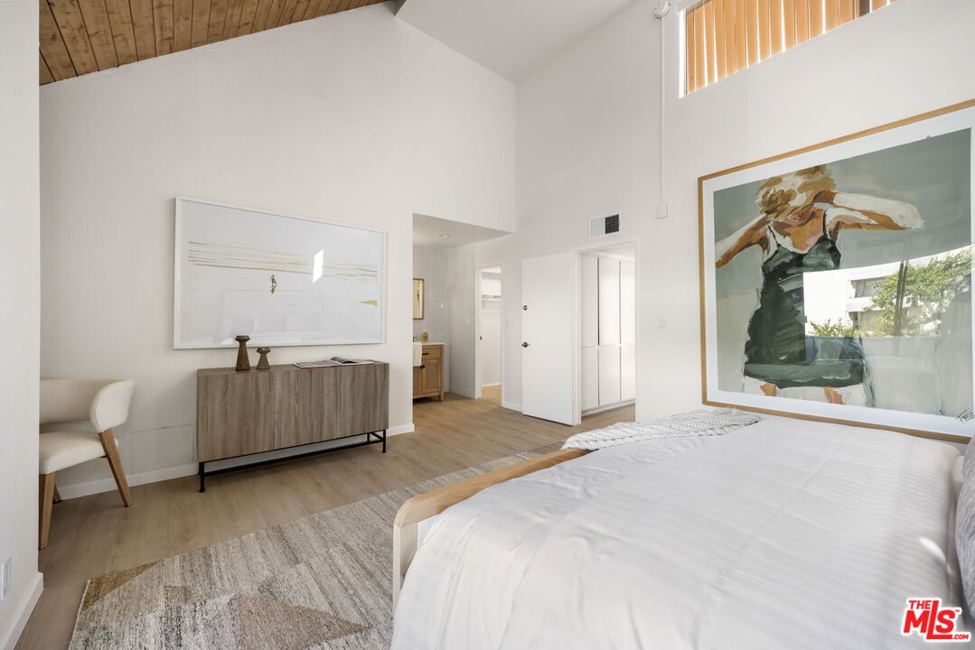 10720 Ohio Ave Unit: 8