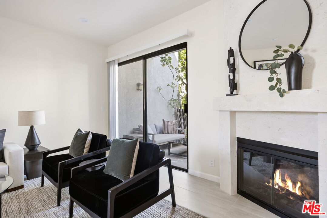 10720 Ohio Ave Unit: 8