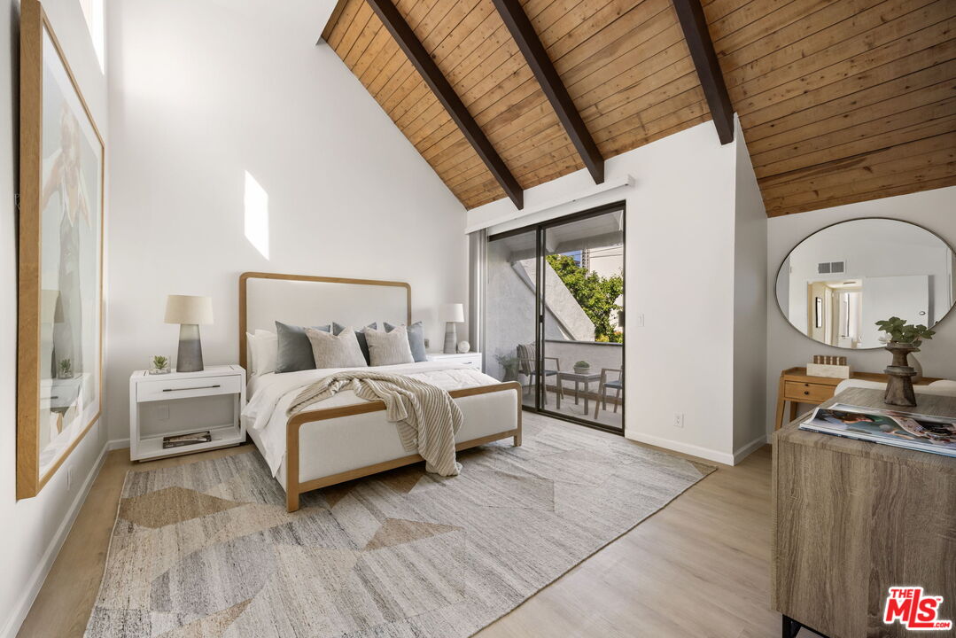 10720 Ohio Ave Unit: 8