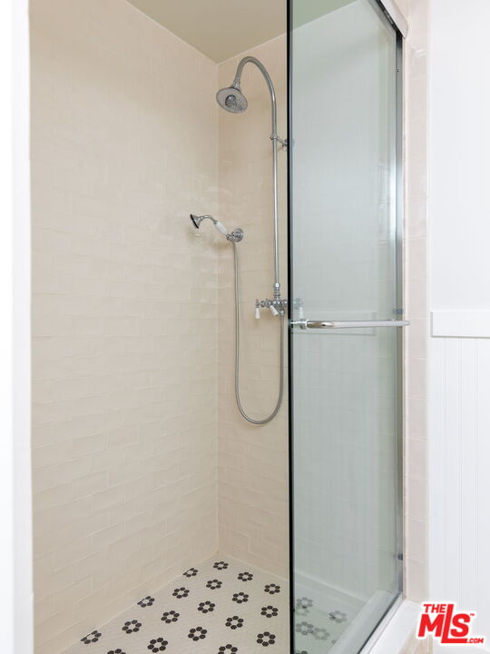 727 N La Fayette Park Pl