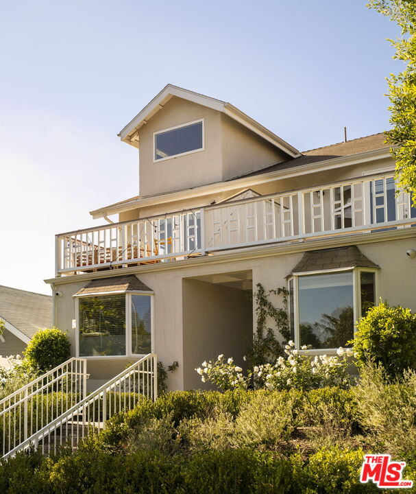 727 N La Fayette Park Pl