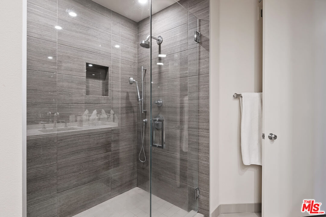 2131 Century Park Ln Unit: 408