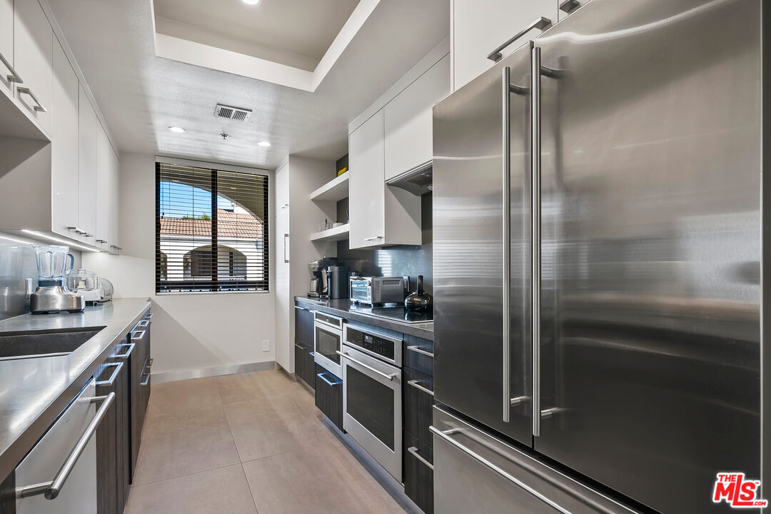 2131 Century Park Ln Unit: 408