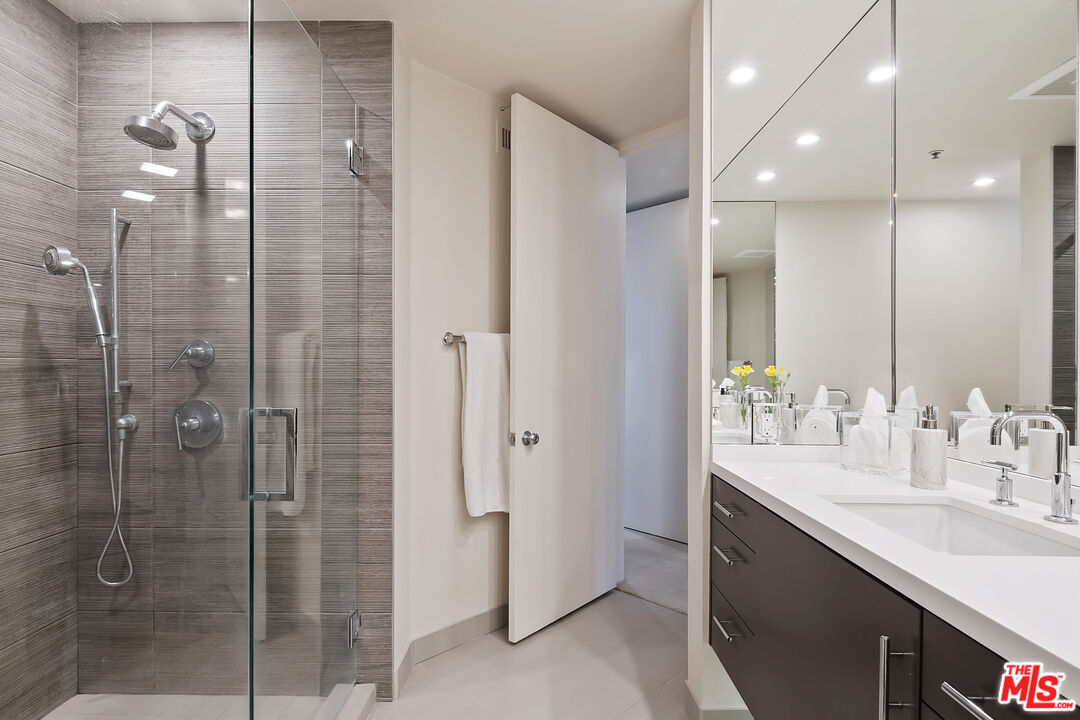 2131 Century Park Ln Unit: 408