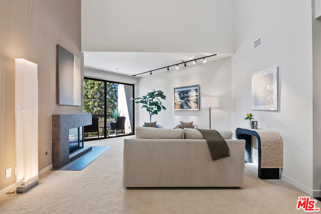 2131 Century Park Ln Unit: 408