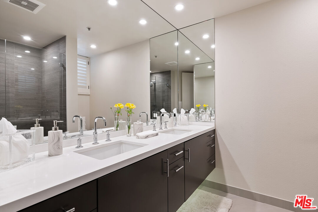 2131 Century Park Ln Unit: 408