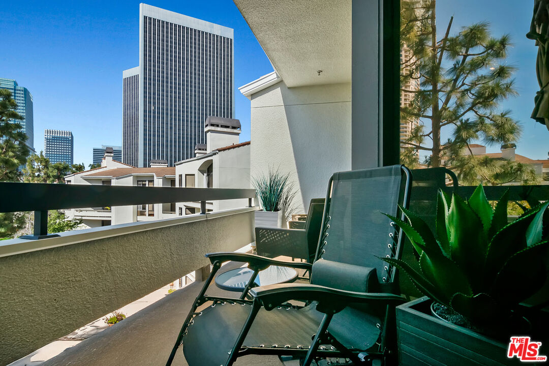 2131 Century Park Ln Unit: 408