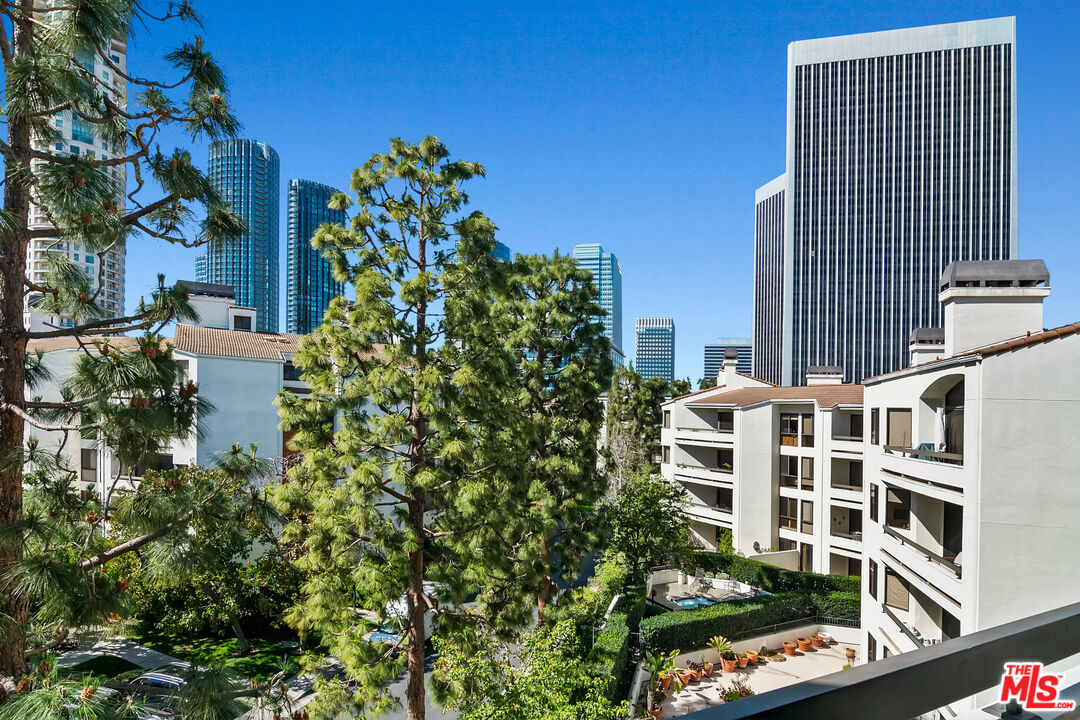 2131 Century Park Ln Unit: 408