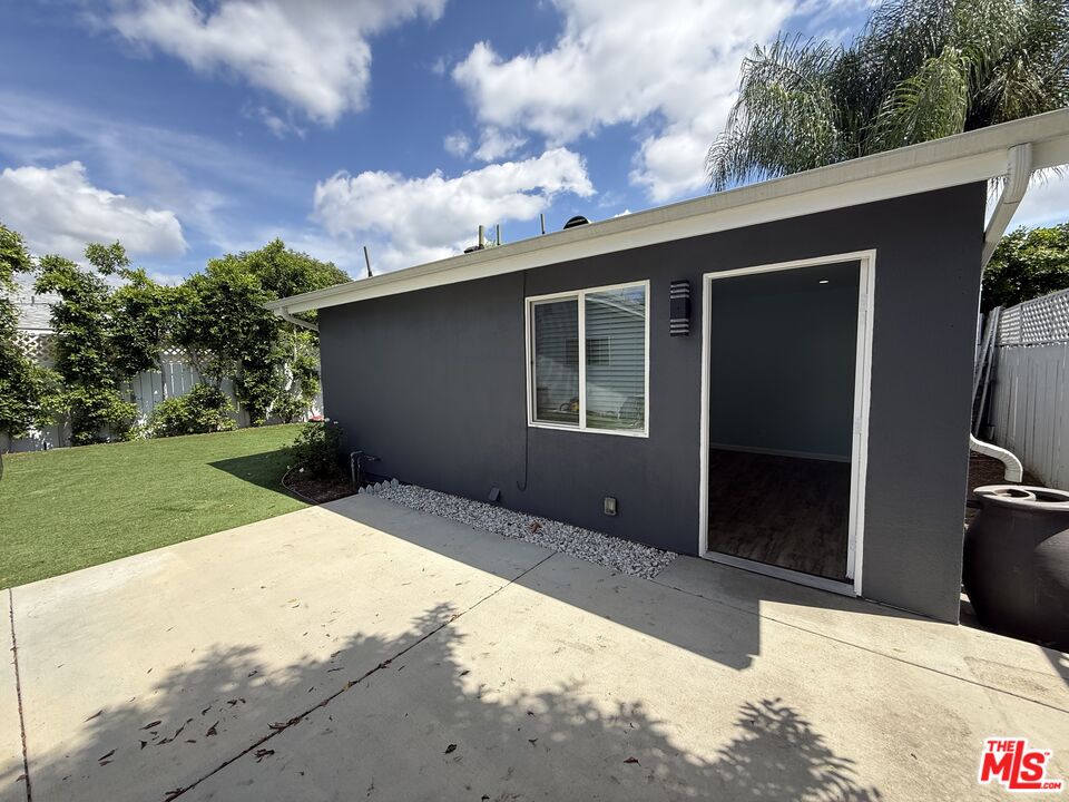 7512 Jamieson Ave Unit: 7510
