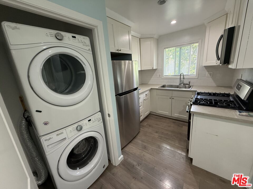 7512 Jamieson Ave Unit: 7510