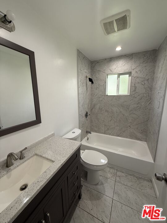7512 Jamieson Ave Unit: 7510