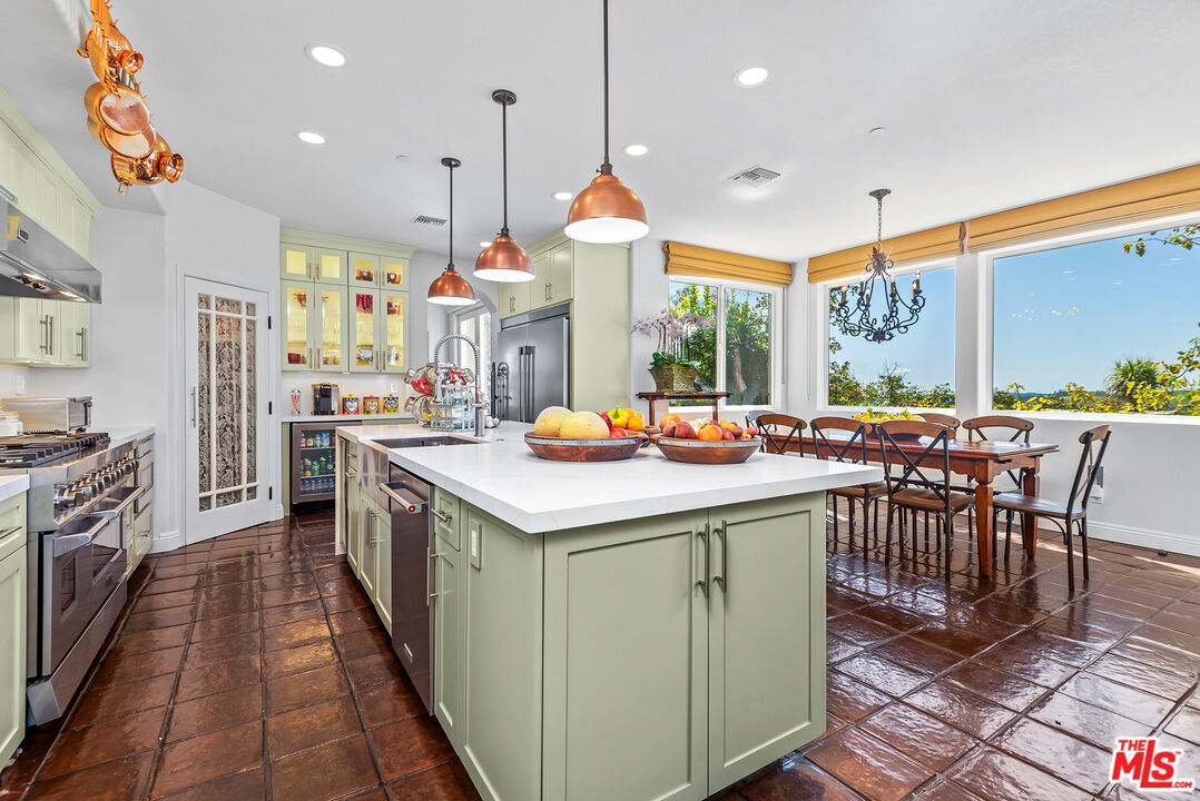 8018 Balcom Canyon Rd