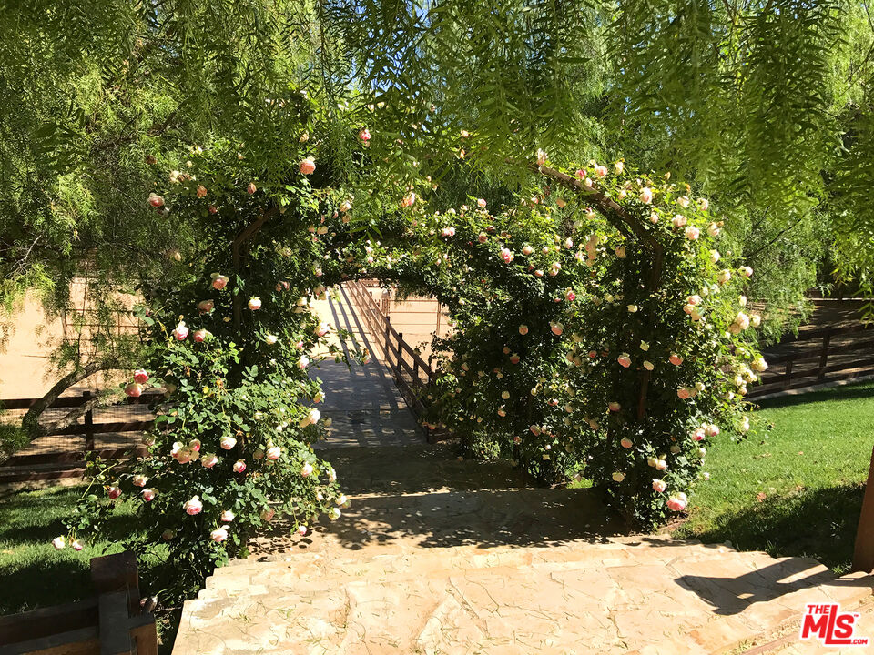 8018 Balcom Canyon Rd