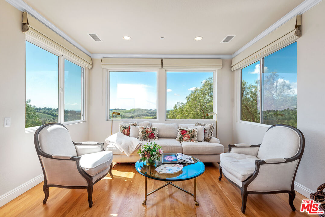 8018 Balcom Canyon Rd