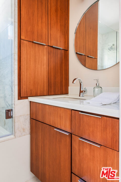 1240 N Spaulding Ave