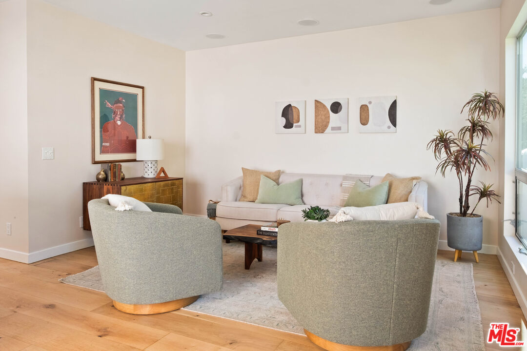 1240 N Spaulding Ave