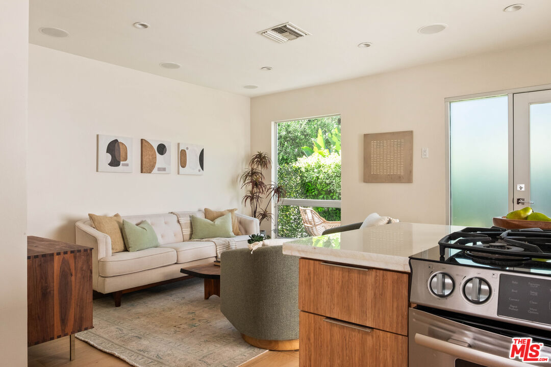 1240 N Spaulding Ave