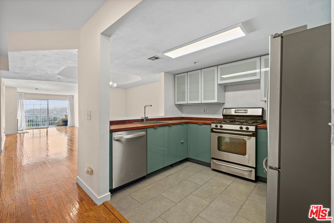 4755 Templeton St Unit: 2113