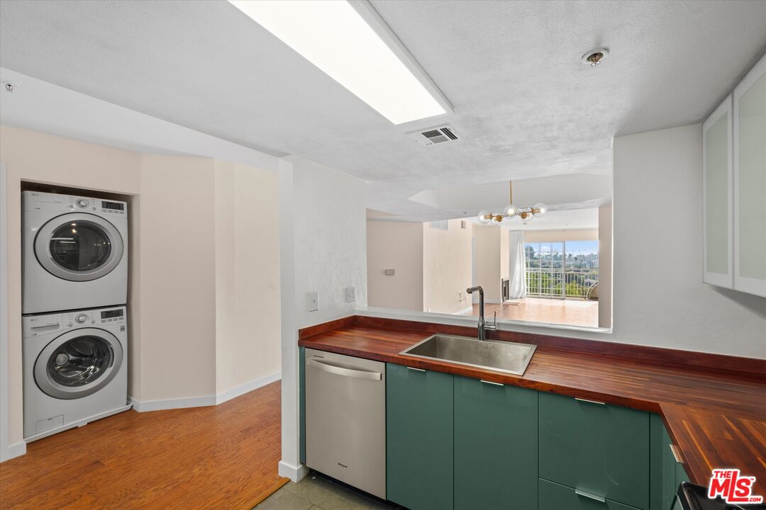 4755 Templeton St Unit: 2113