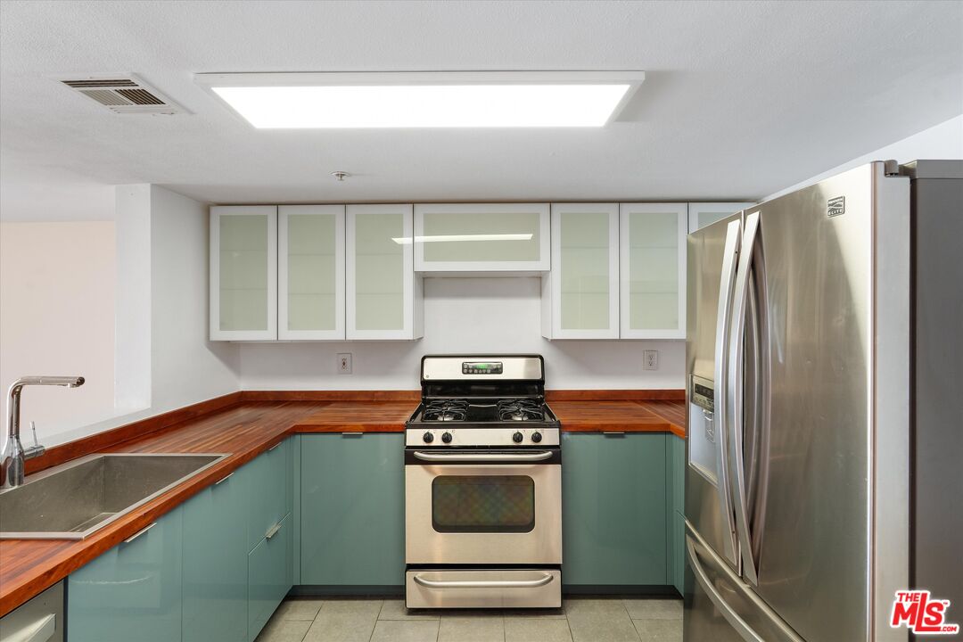 4755 Templeton St Unit: 2113