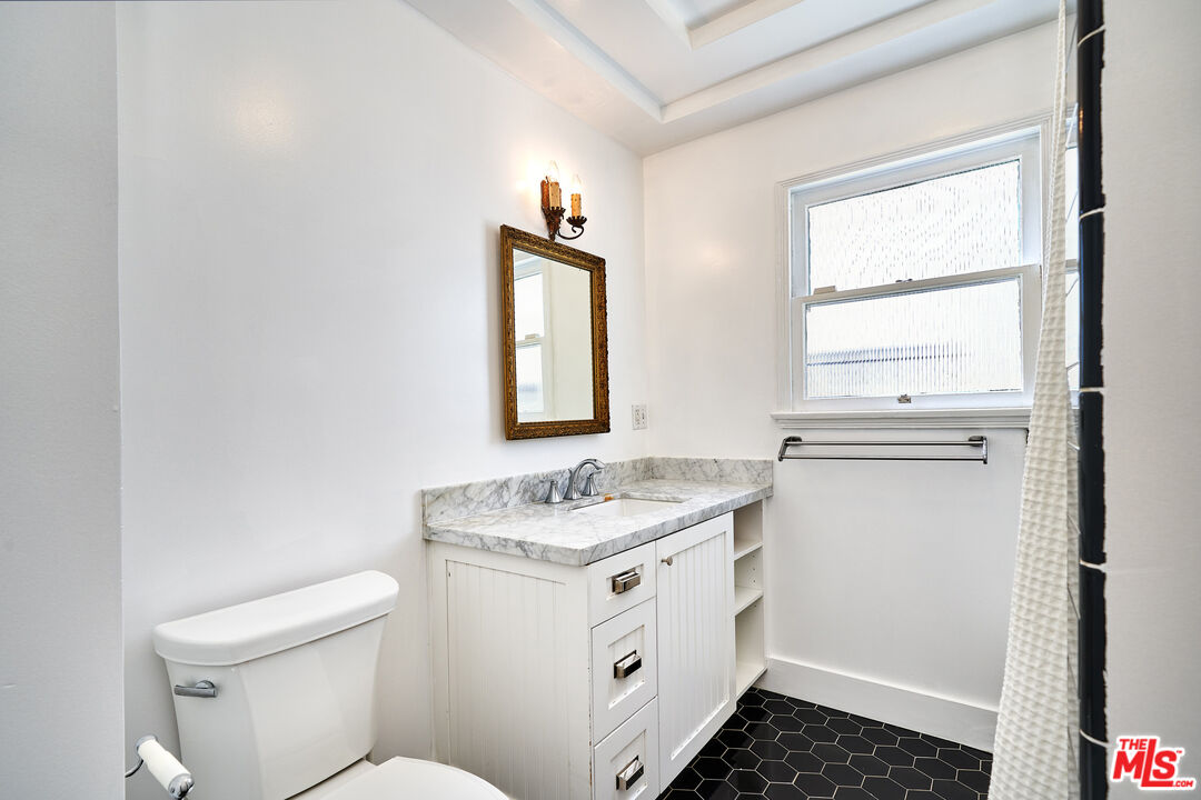 1430 S Sierra Bonita Ave