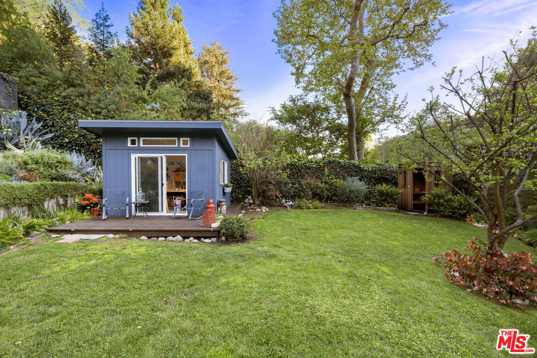 2618 Mandeville Canyon Rd