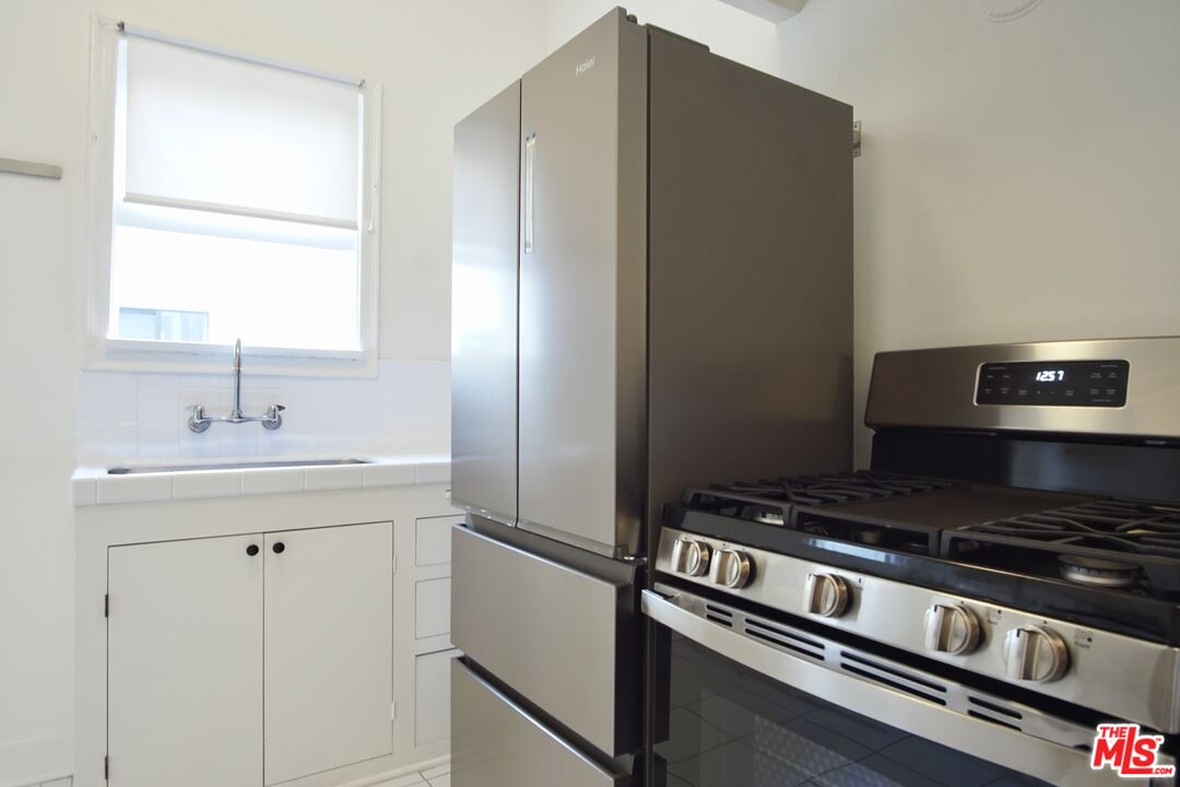 1532 Rosalia Rd Unit: 3/4