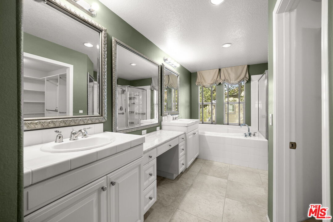 631 Clearwater Creek Dr Unit: 30