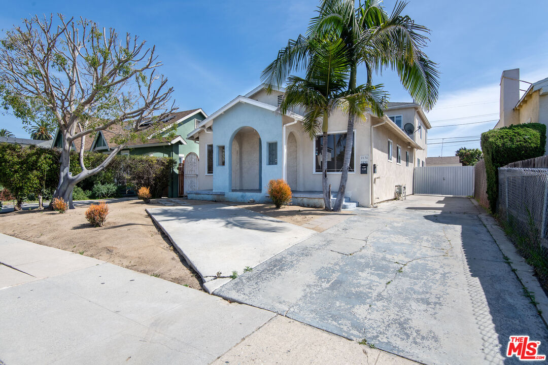 2132 S Cloverdale Ave