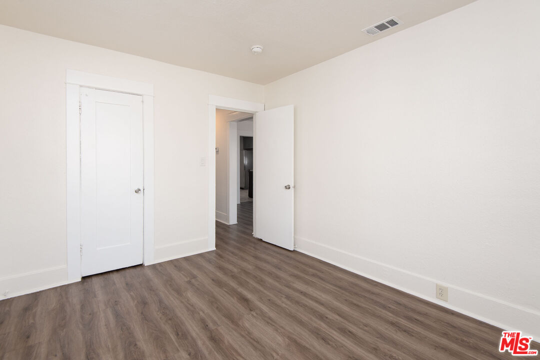 2132 S Cloverdale Ave