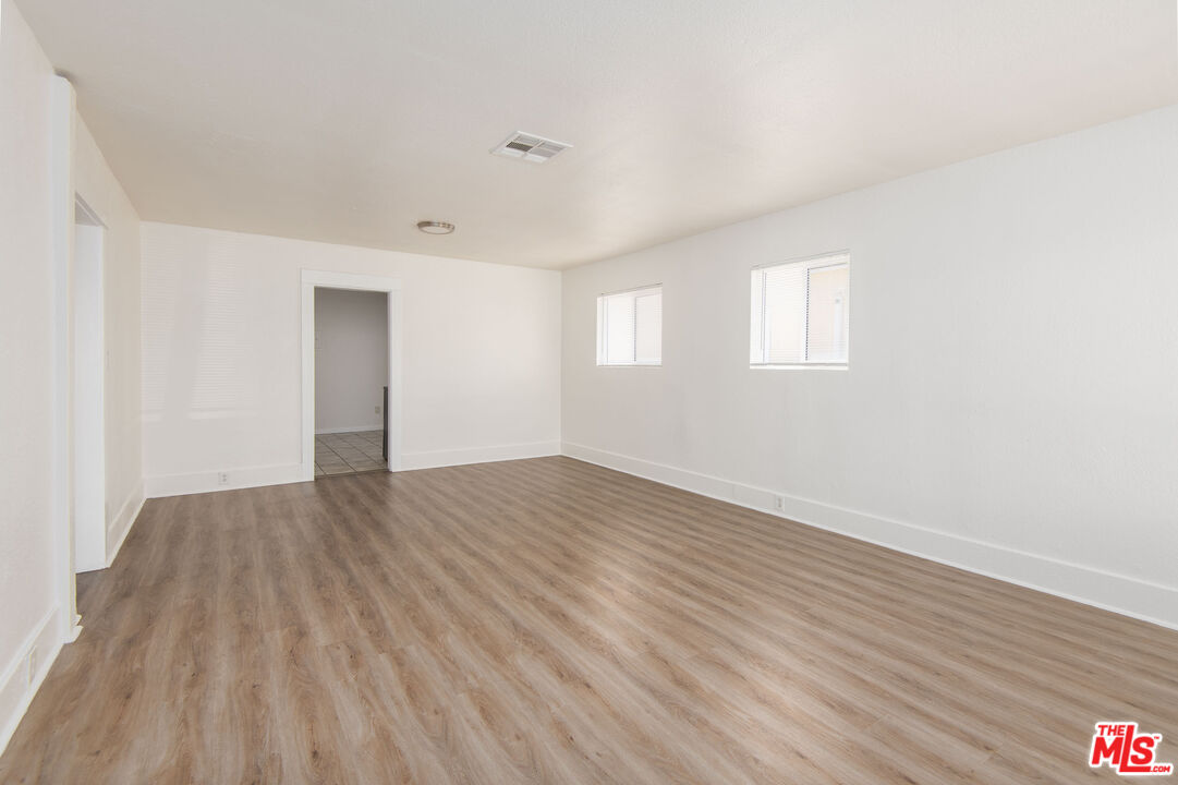 2132 S Cloverdale Ave