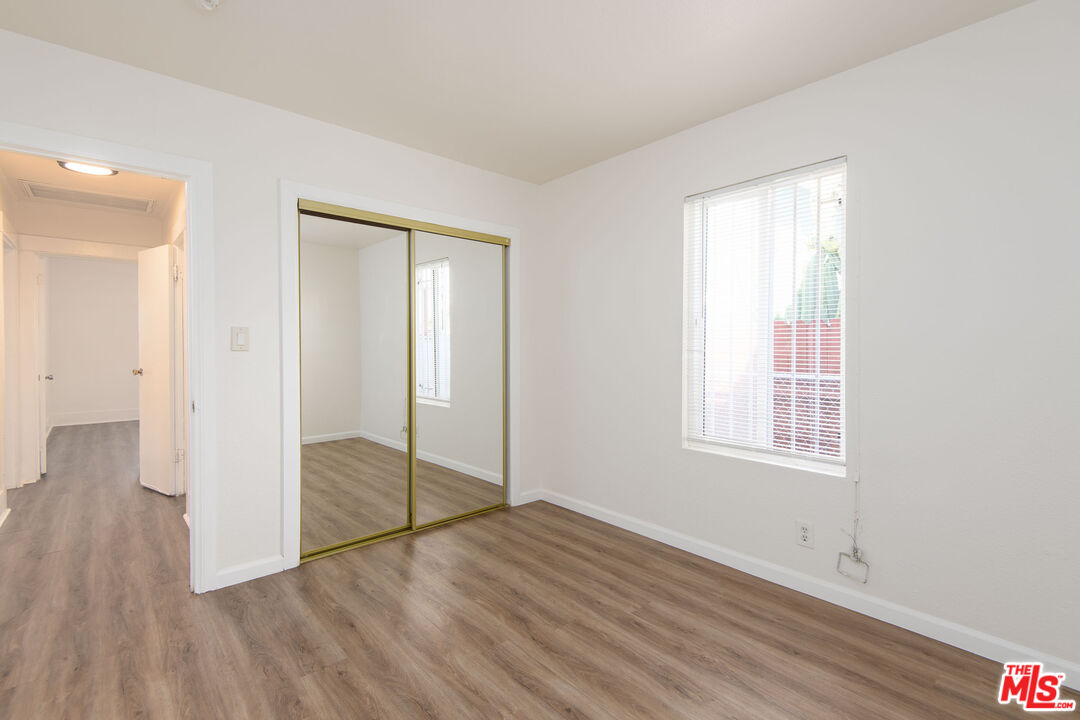 2132 S Cloverdale Ave