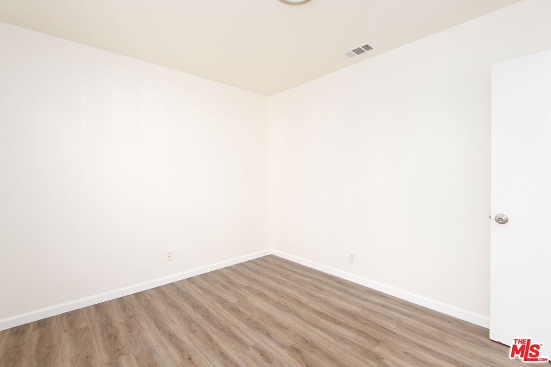 2132 S Cloverdale Ave