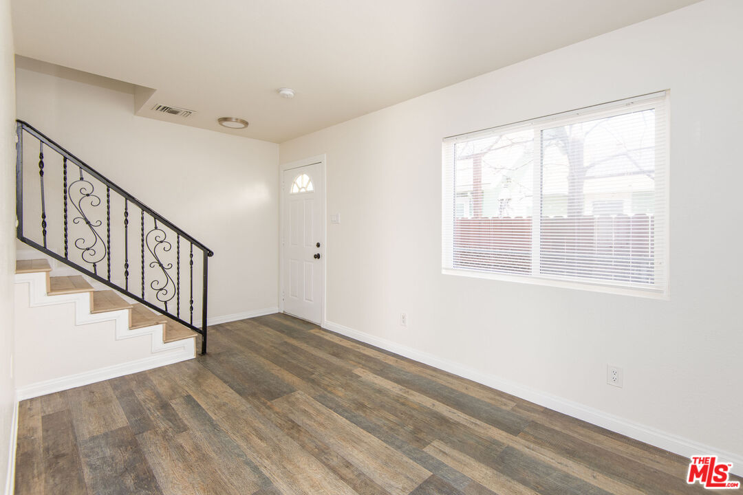 2134 S Cloverdale Ave