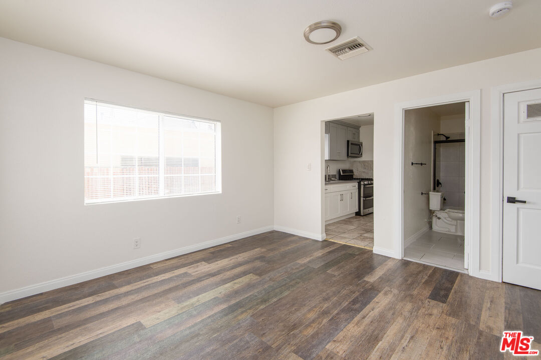 2134 S Cloverdale Ave