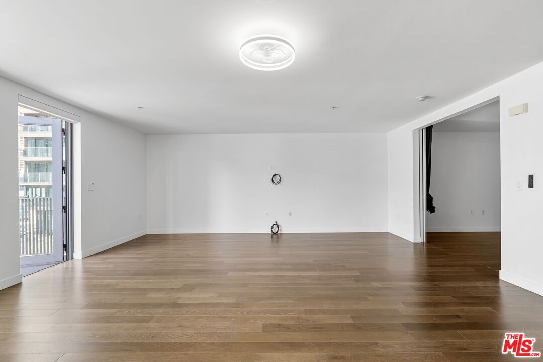 901 S Flower St Unit: 703