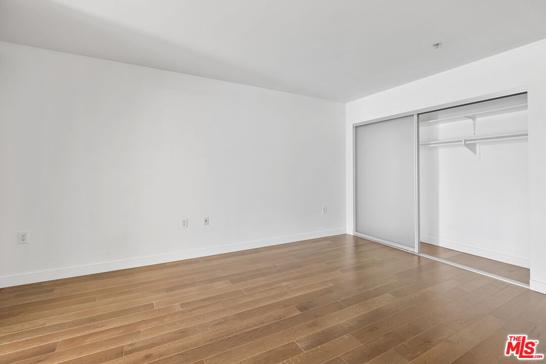 901 S Flower St Unit: 703