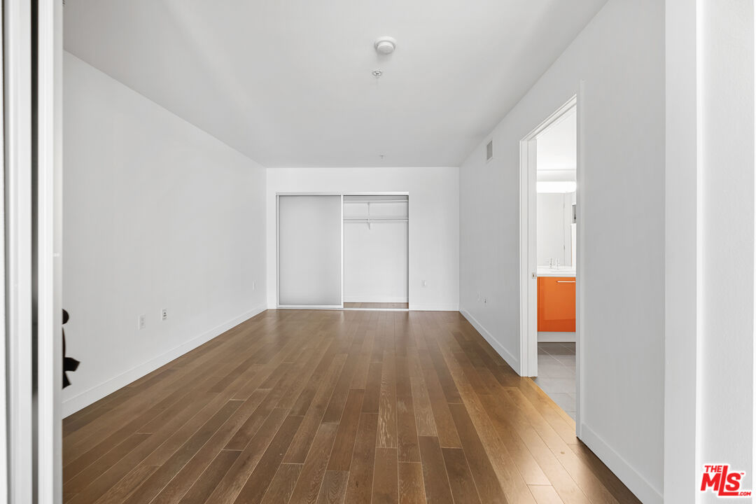 901 S Flower St Unit: 703