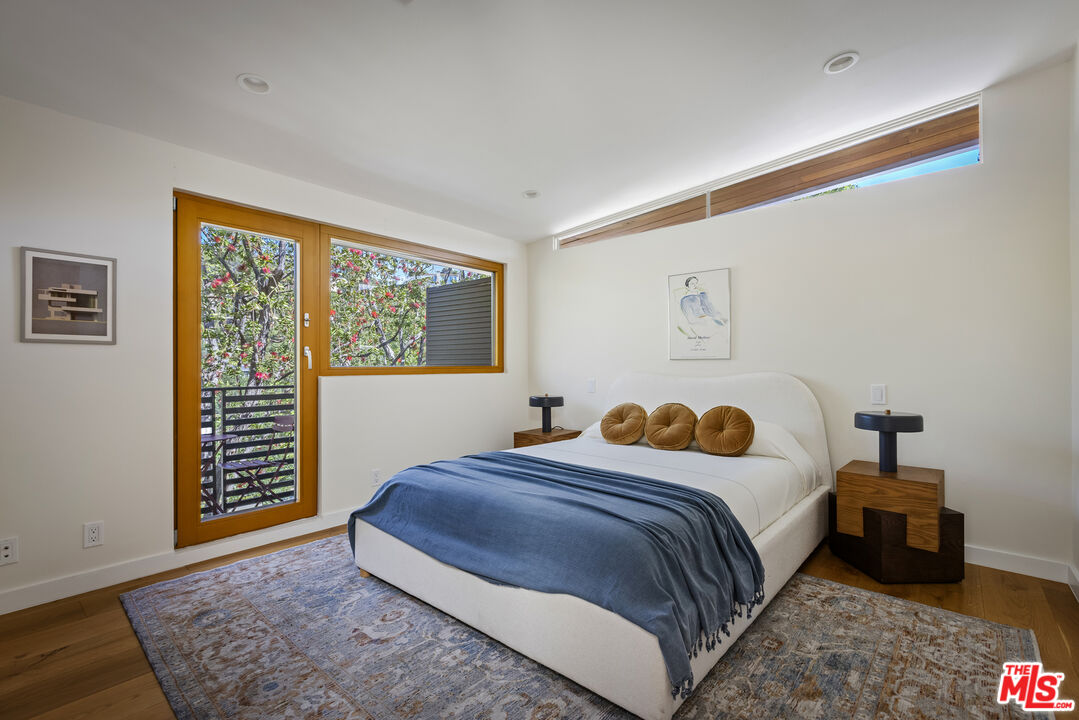 2740 Nichols Canyon Rd