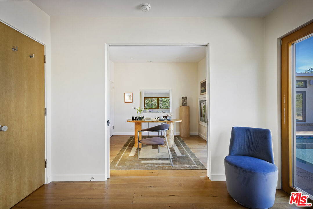 2740 Nichols Canyon Rd