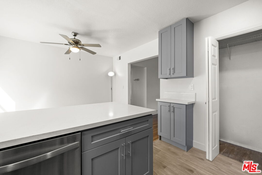 3613 Kalsman Dr Unit: 1