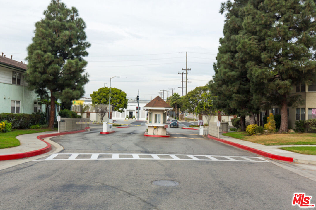 3613 Kalsman Dr Unit: 1