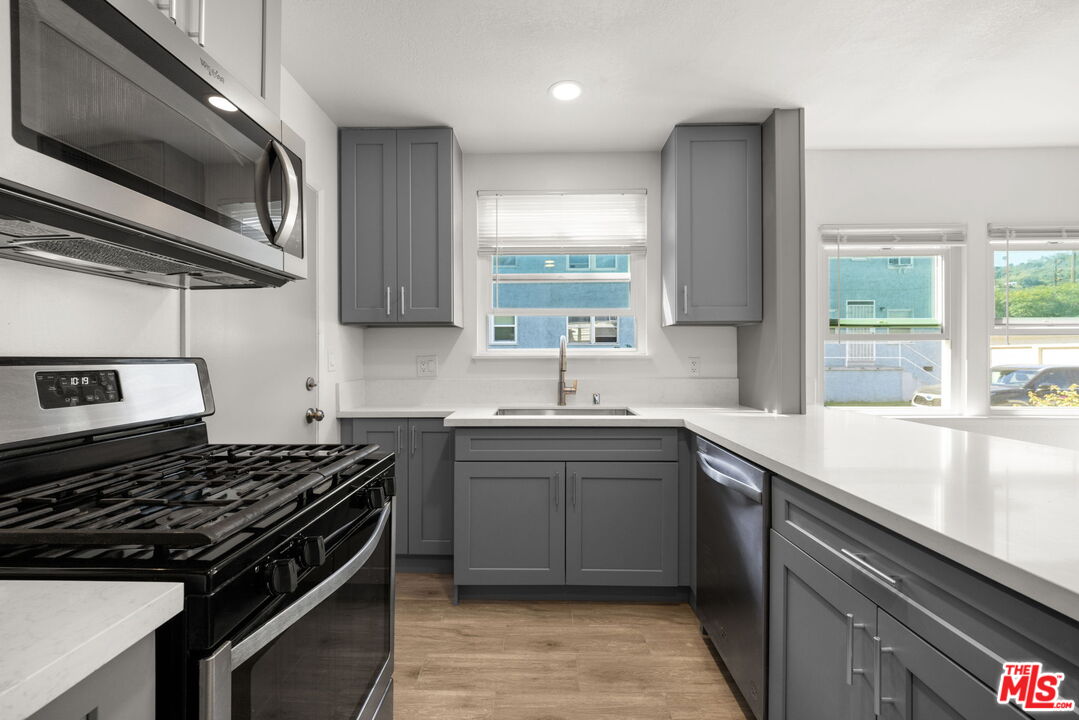 3613 Kalsman Dr Unit: 1