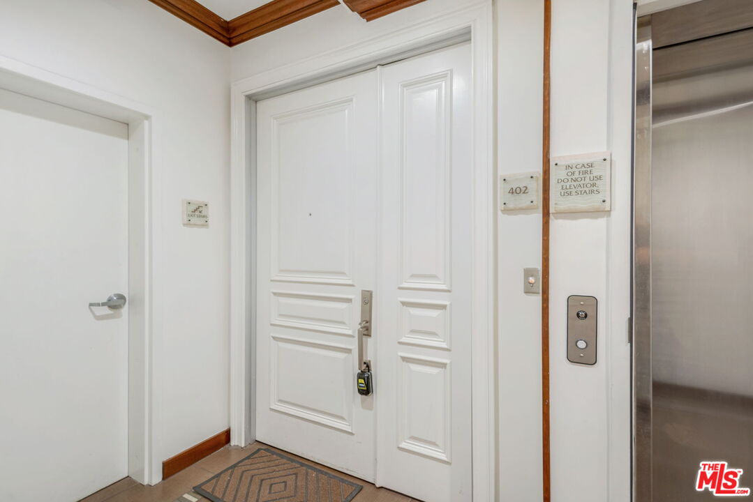 1316 Amherst Ave Unit: 402