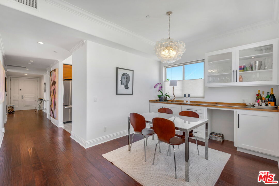 1316 Amherst Ave Unit: 402