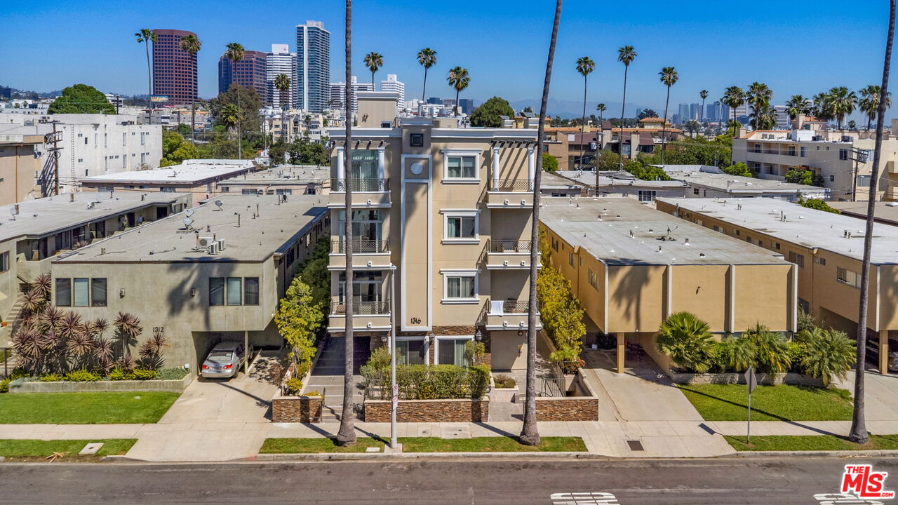 1316 Amherst Ave Unit: 402