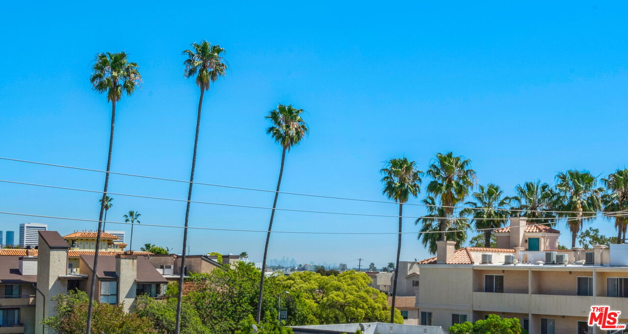 1316 Amherst Ave Unit: 402