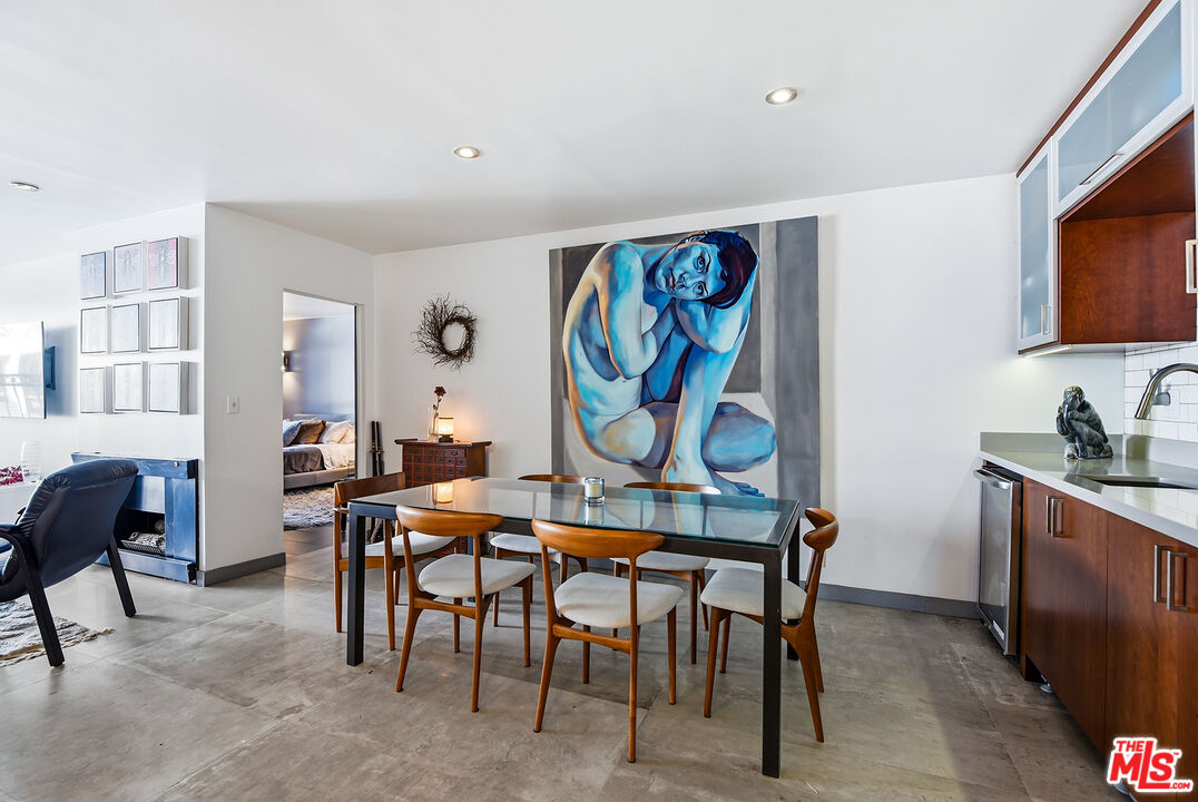 1351 N Crescent Heights Blvd Unit: 116