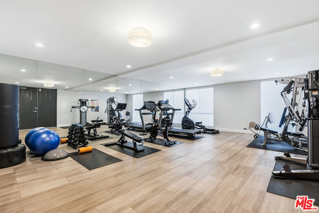 1351 N Crescent Heights Blvd Unit: 116